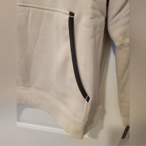 Mens Under Armour Hoodie Sweatshirt
2XL Cream & Gold W/Front Pocket - Picture 4 of 9